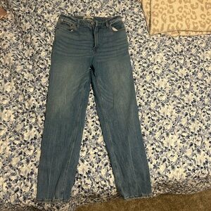 Abercrombie curve love long mom jean